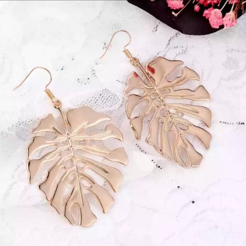Gold Monstera Leaf Earrings